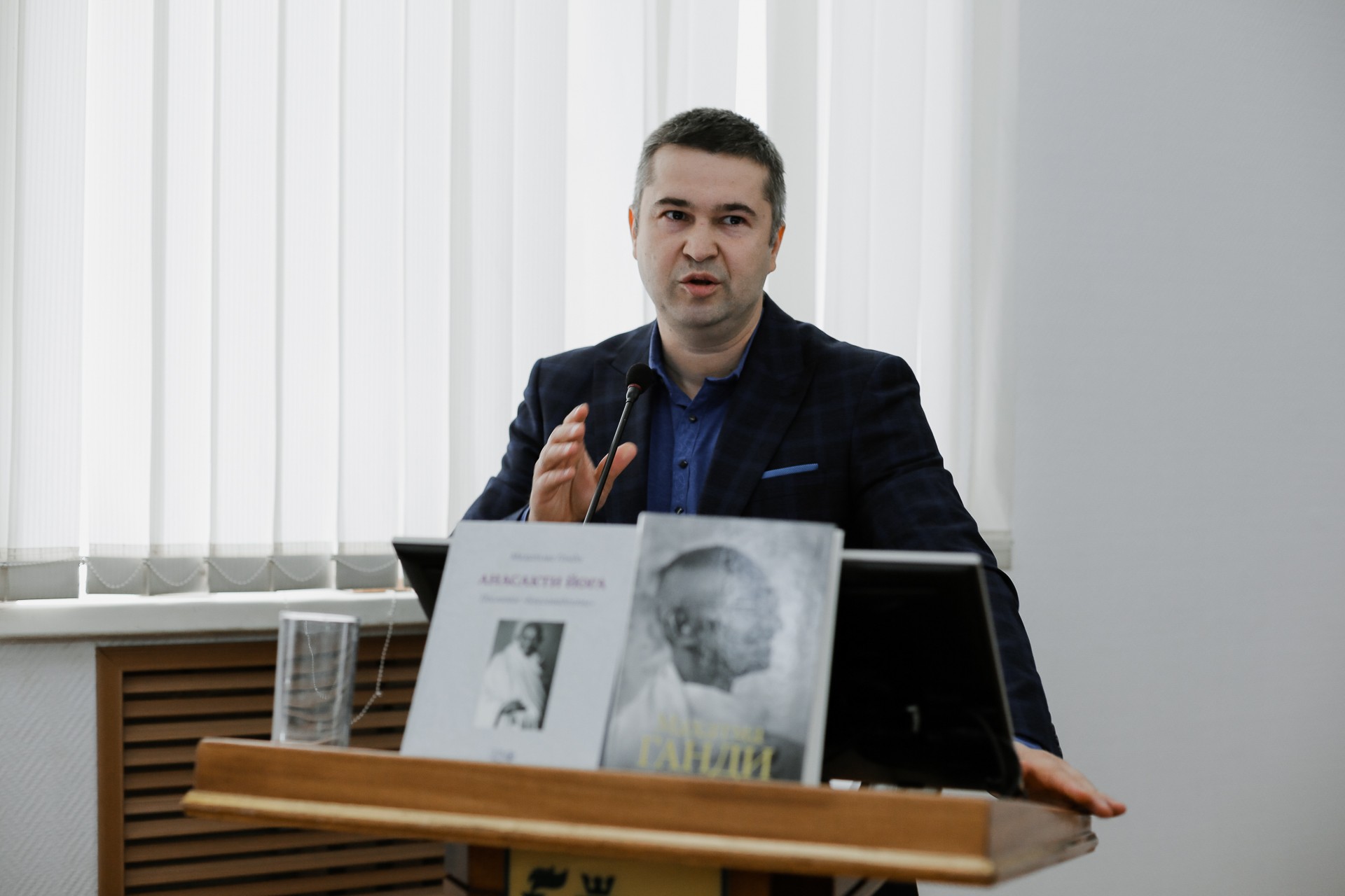 � ������ ���������� ������ ������-����� 