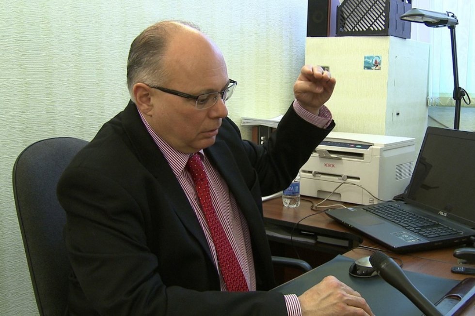 Профессор Университета Висконсин-Мадиссон (США) Юлай Шамильоглу проводит лекции для студентов Елабужского института КФУ Профессор Университета Висконсин-Мадиссон (США) Юлай Шамильоглу проводит лекции для студентов Елабужского института КФУ