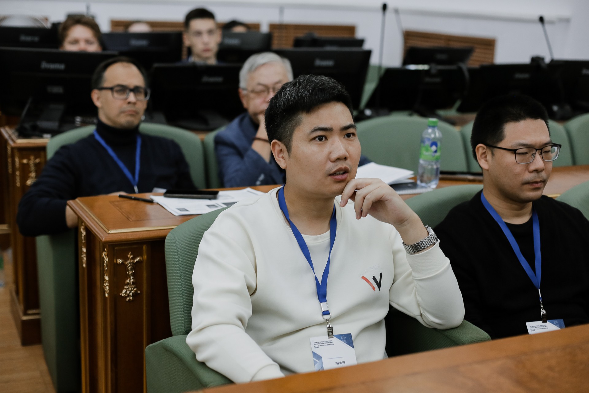 ������-�����