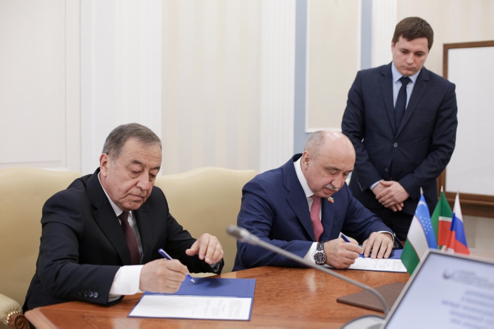 Memorandum of cooperation signed with Academy of Public Administration of Uzbekistan