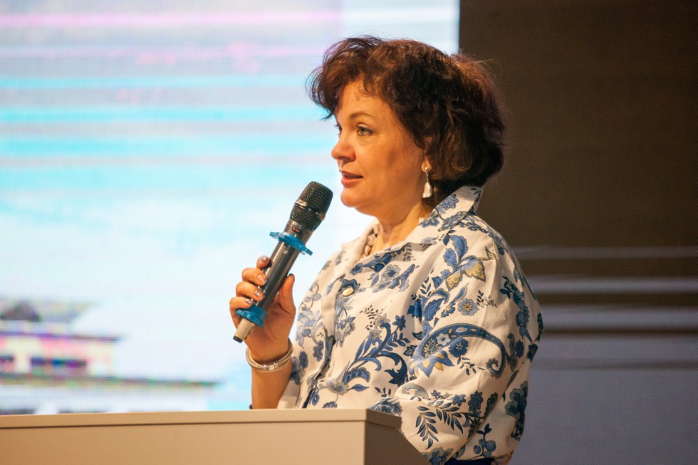 ���� ��� ������ ������� � ���������� ������������� ��������� �� �������� �����