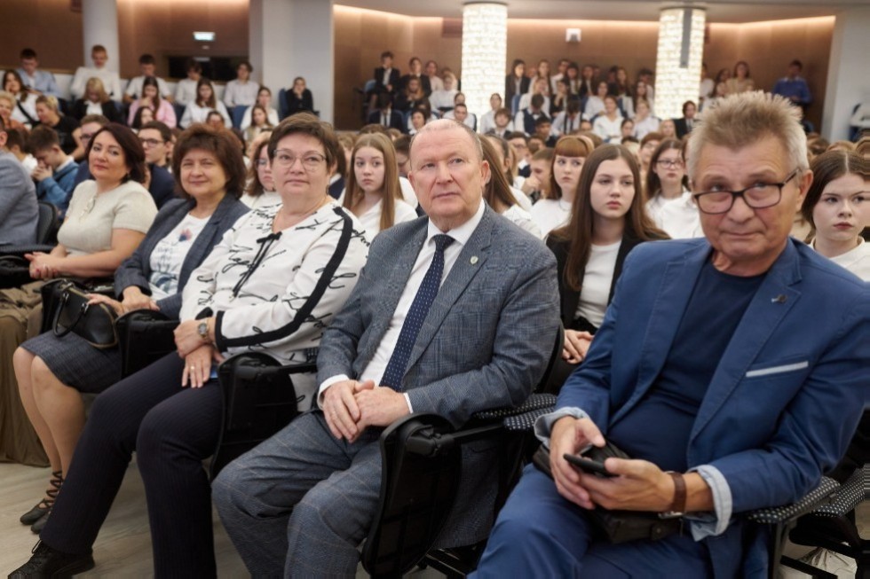 � ���� ��� ��� ����� ������� 