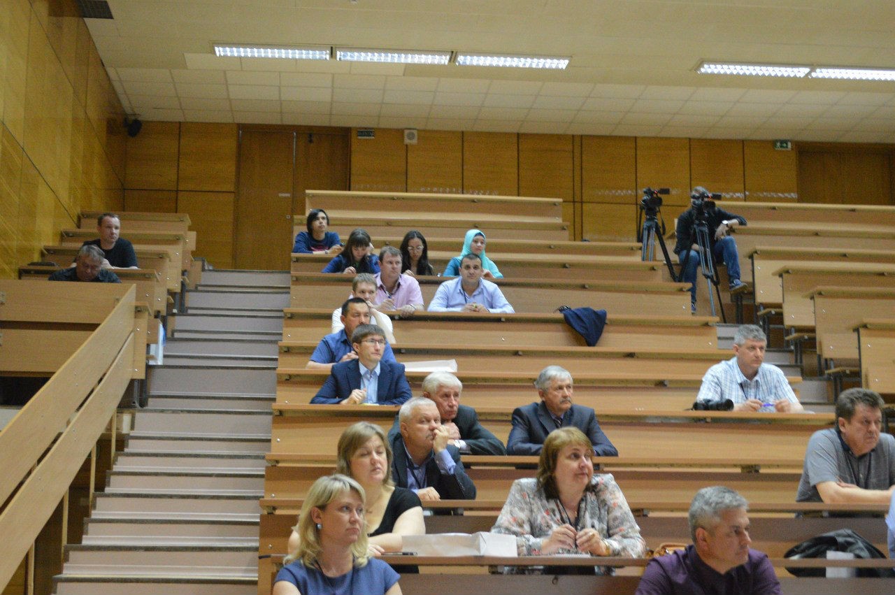 VII �������������� ����� '��������� �������������������: ����������� ����������� � �����'