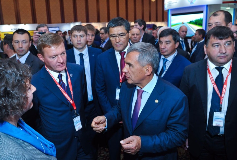 В 2016 году Росавтодор инвестировал в развитие 'Умного' Шелкового пути 42 млрд рублей В 2016 году Росавтодор инвестировал в развитие 'Умного' Шелкового пути 42 млрд рублей