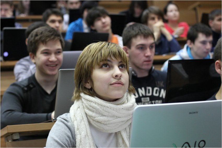 Imagine Cup Windows 8 School (Photo report)