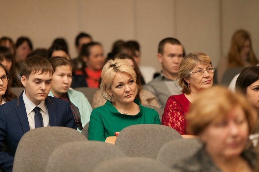 21 ноября в Елабужском институте КФУ прошла V Всероссийская научно-практическая конференция школьников и студентов 'Татарский язык, литература и история: прошлое, настоящее и будущее'. 21 ноября в Елабужском институте КФУ прошла V Всероссийская научно-практическая конференция школьников и студентов 'Татарский язык, литература и история: прошлое, настоящее и будущее'.