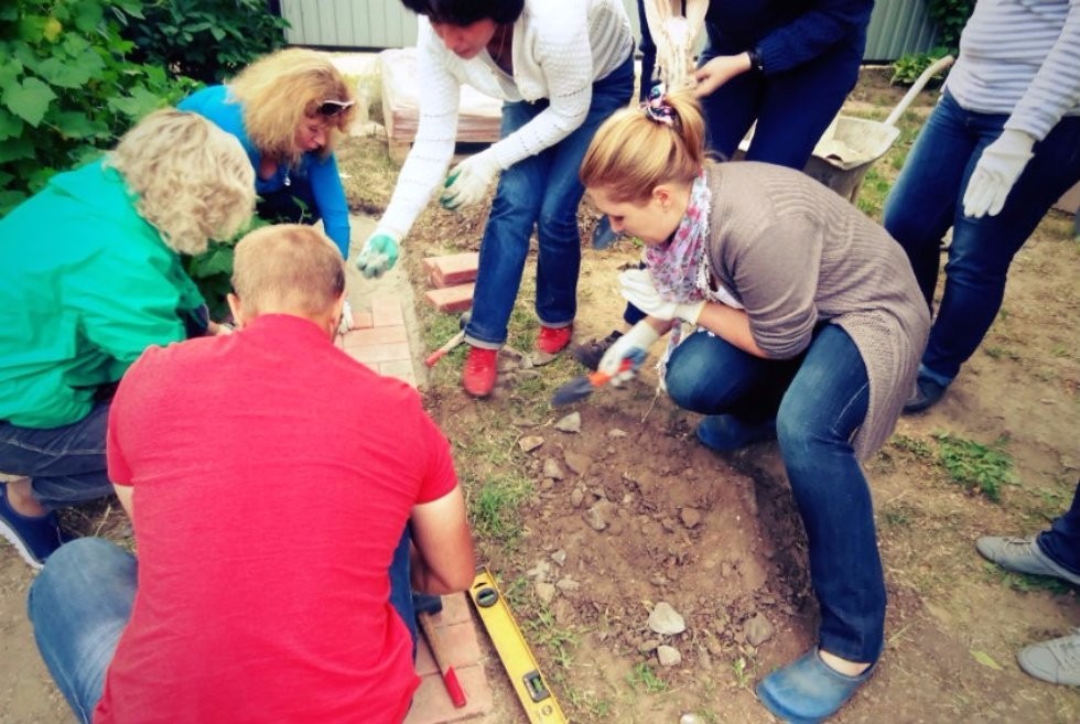 ��������