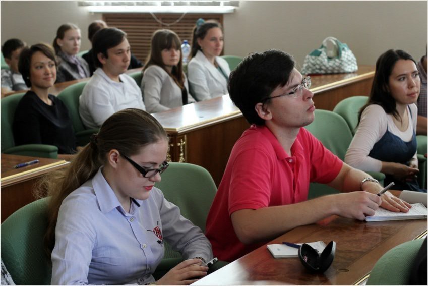 Does EU support arms supplies to Syrian rebels? Does EU support arms supplies to Syrian rebels?