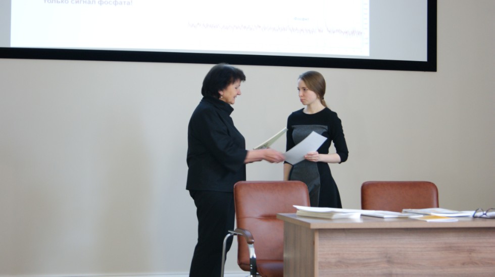 ���� � �����