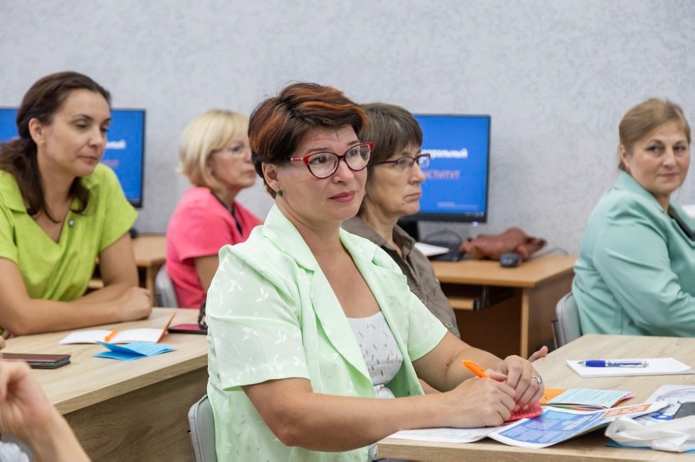 О воспитании подрастающего поколения в динамично развивающемся мире О воспитании подрастающего поколения в динамично развивающемся мире