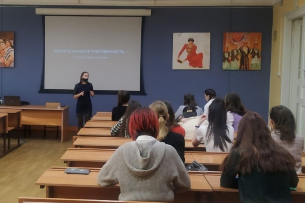 Говорим о важном сквозь призму искусства Говорим о важном сквозь призму искусства