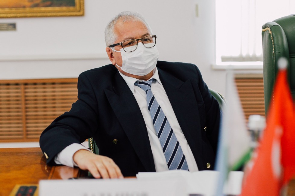 ������ �� �������������� ������ � ������ ��������� � ���