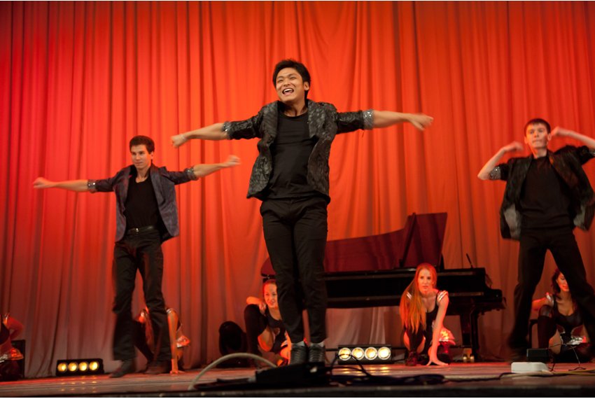 По студенческой жизни экскурсией прошли! По студенческой жизни экскурсией прошли!