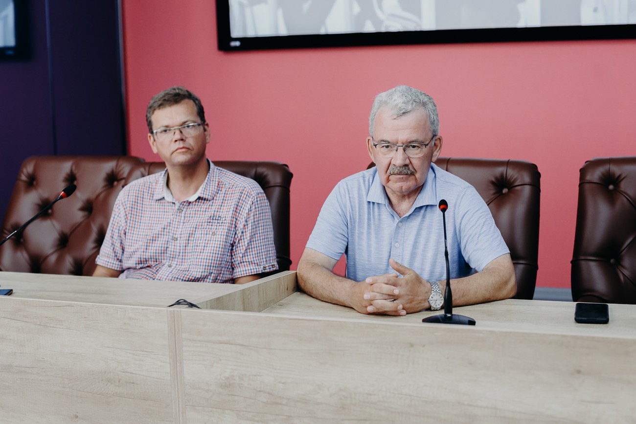 Состоялась встреча абитуриентов сто балльников с руководством Института международных отношений Состоялась встреча абитуриентов сто балльников с руководством Института международных отношений