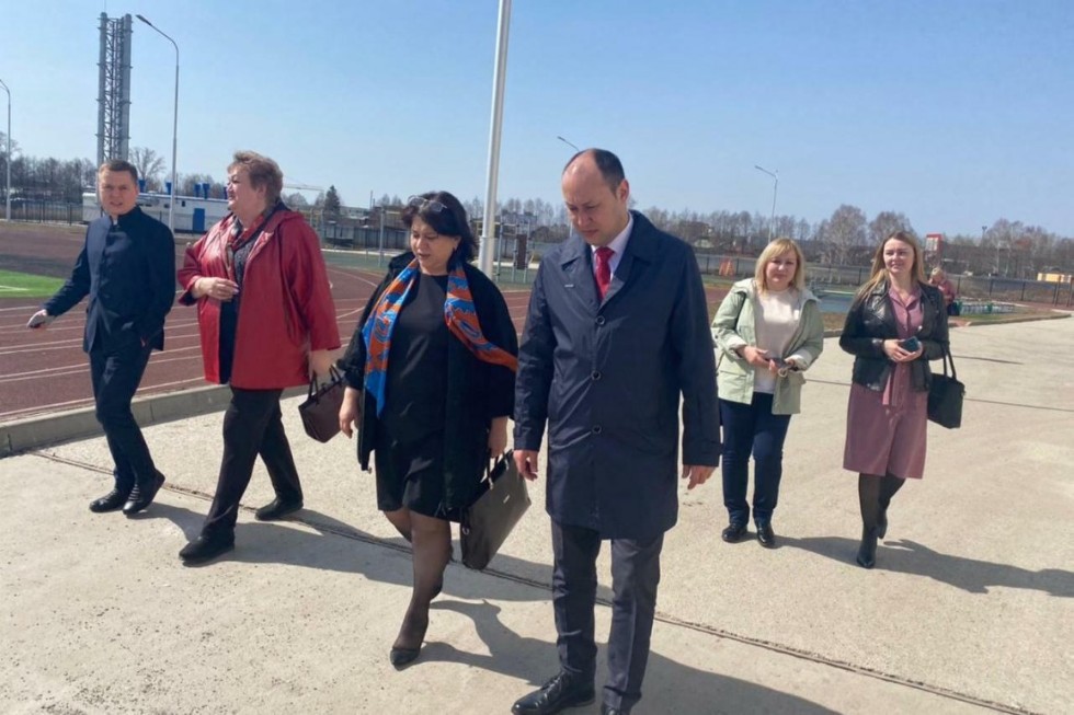 ����� � ��������������� ����� '�����' � �. ���