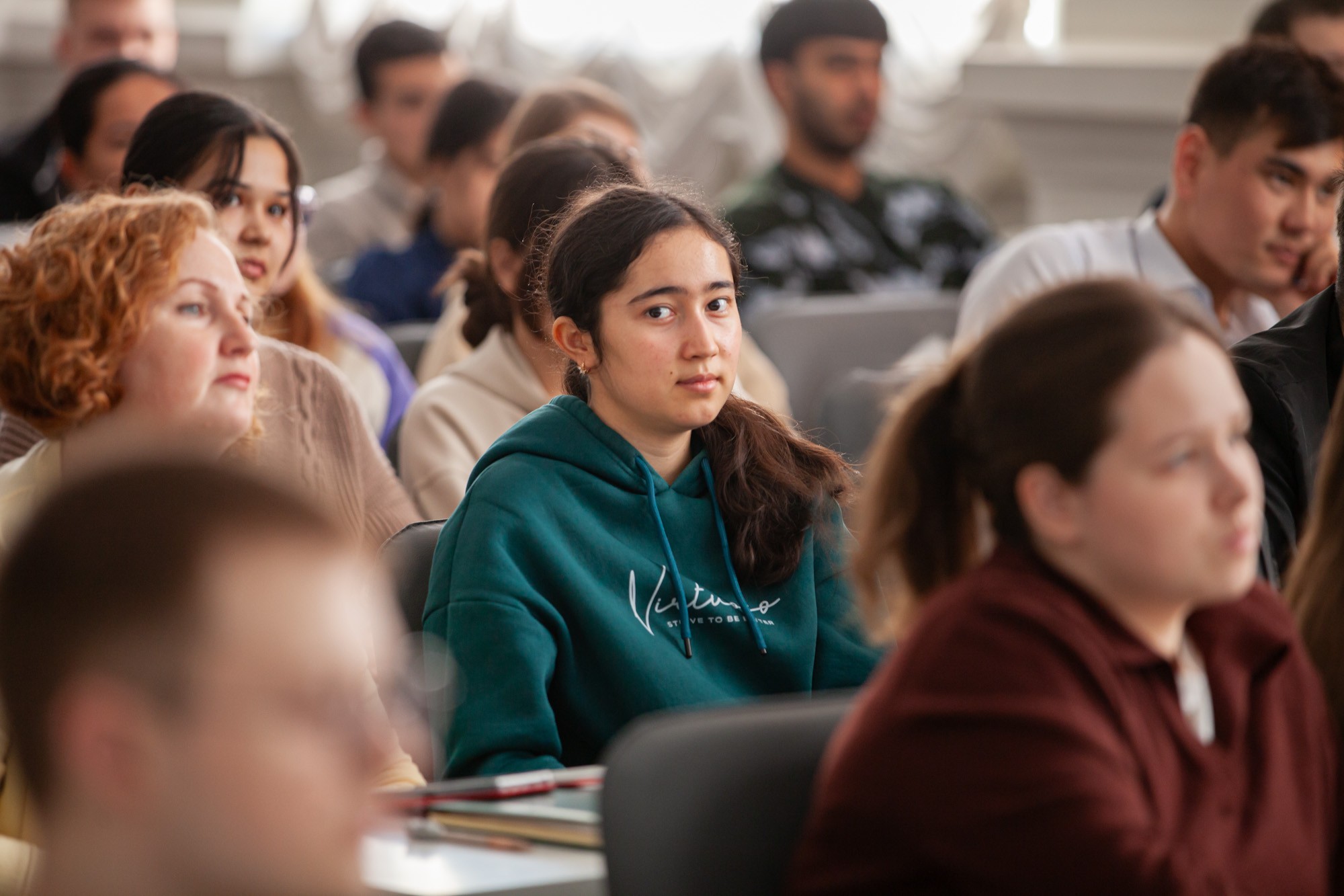 ������ �������� ������ � ������� ������������ � ���� ������� ������������� ����� ,���������� �������� ���