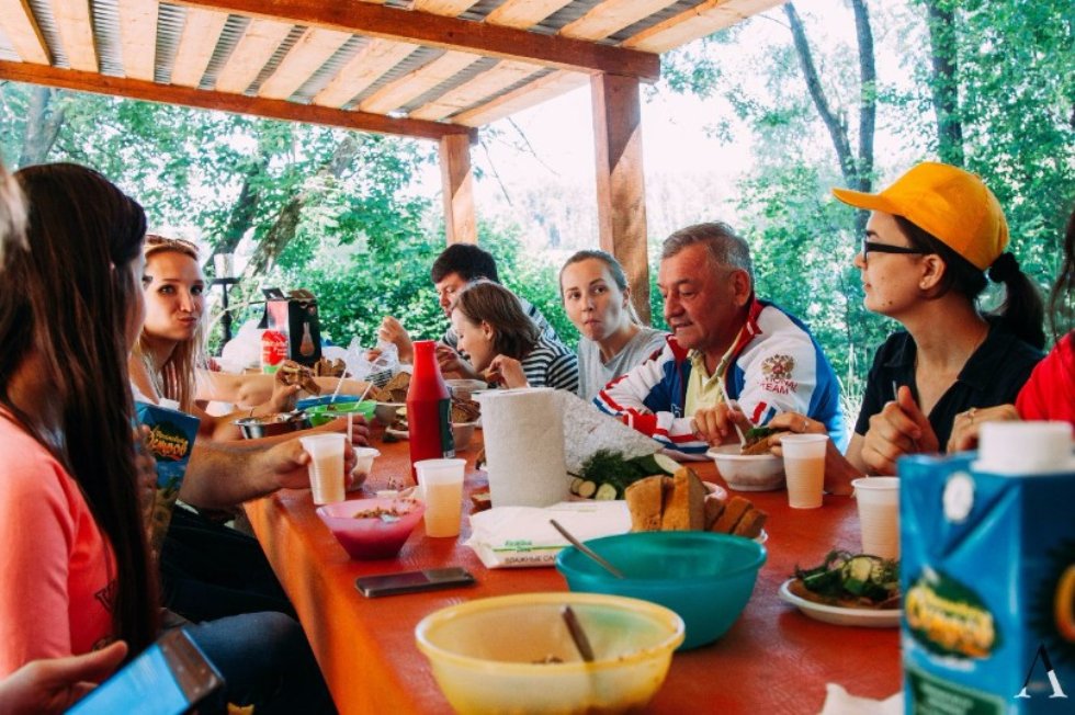 А ведь юрфак это не только белые рубашечки А ведь юрфак это не только белые рубашечки