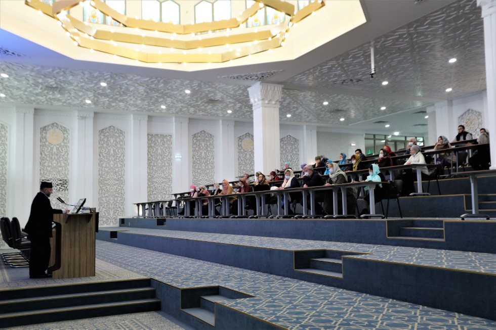 Экскурсоводы Казани посетили Болгарскую исламскую академию ,имо