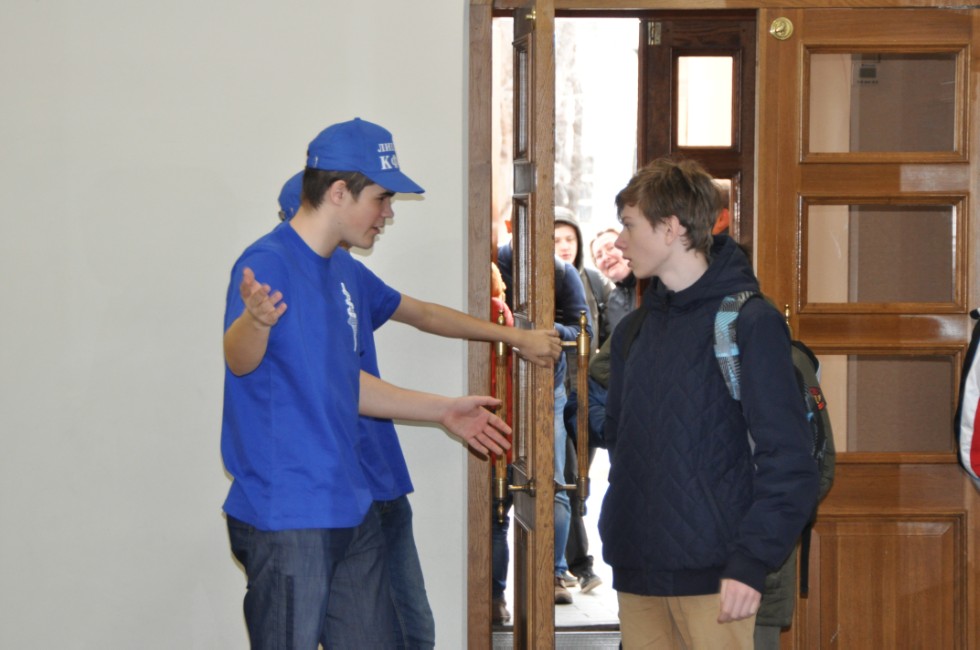 �.�. �����������: 