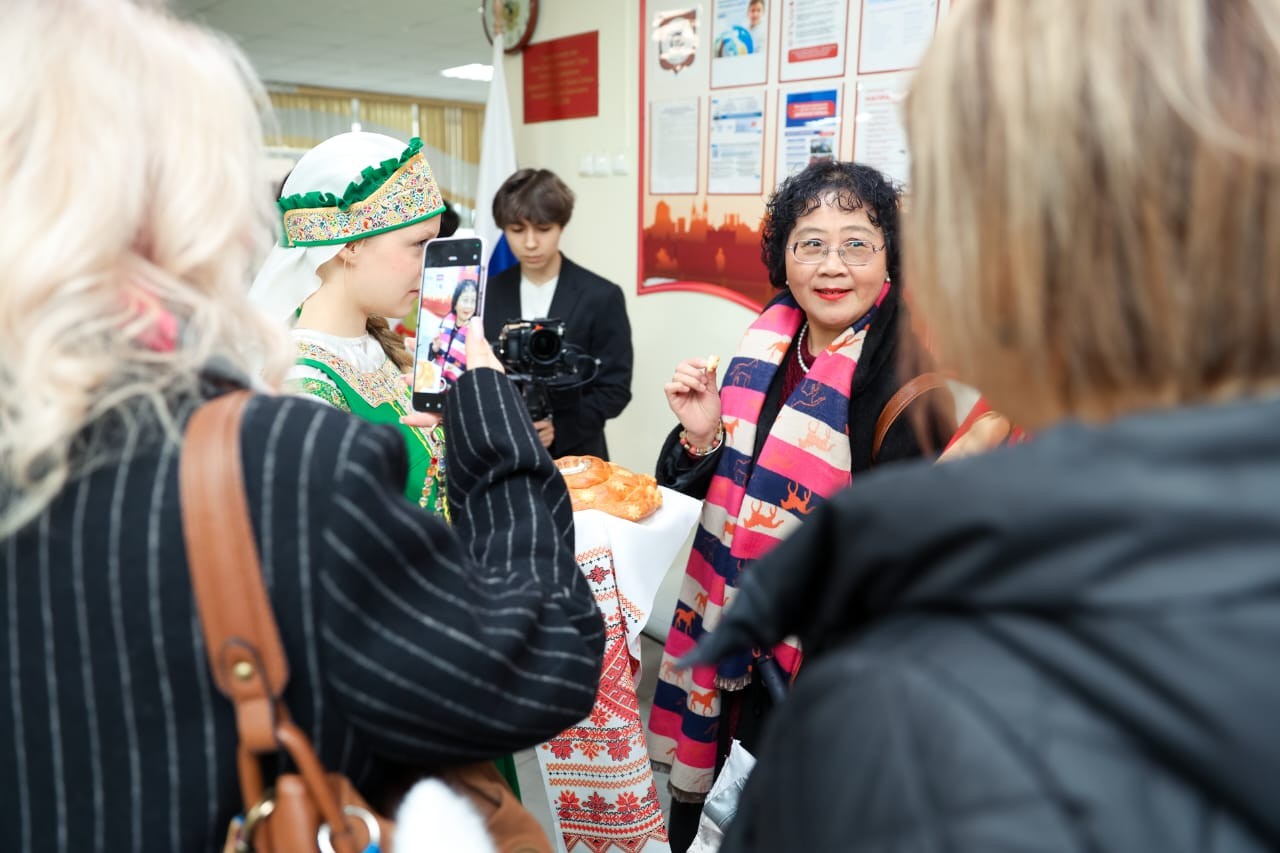 В Самаре с рабочим визитом побывала делегация Института Конфуция КФУ В Самаре с рабочим визитом побывала делегация Института Конфуция КФУ