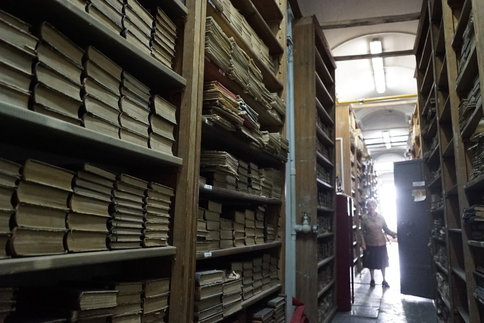 Рукописи, миниатюрный Коран и другие сокровища книгохранилища КФУ смогли увидеть казанцы в День библиотек Рукописи, миниатюрный Коран и другие сокровища книгохранилища КФУ смогли увидеть казанцы в День библиотек