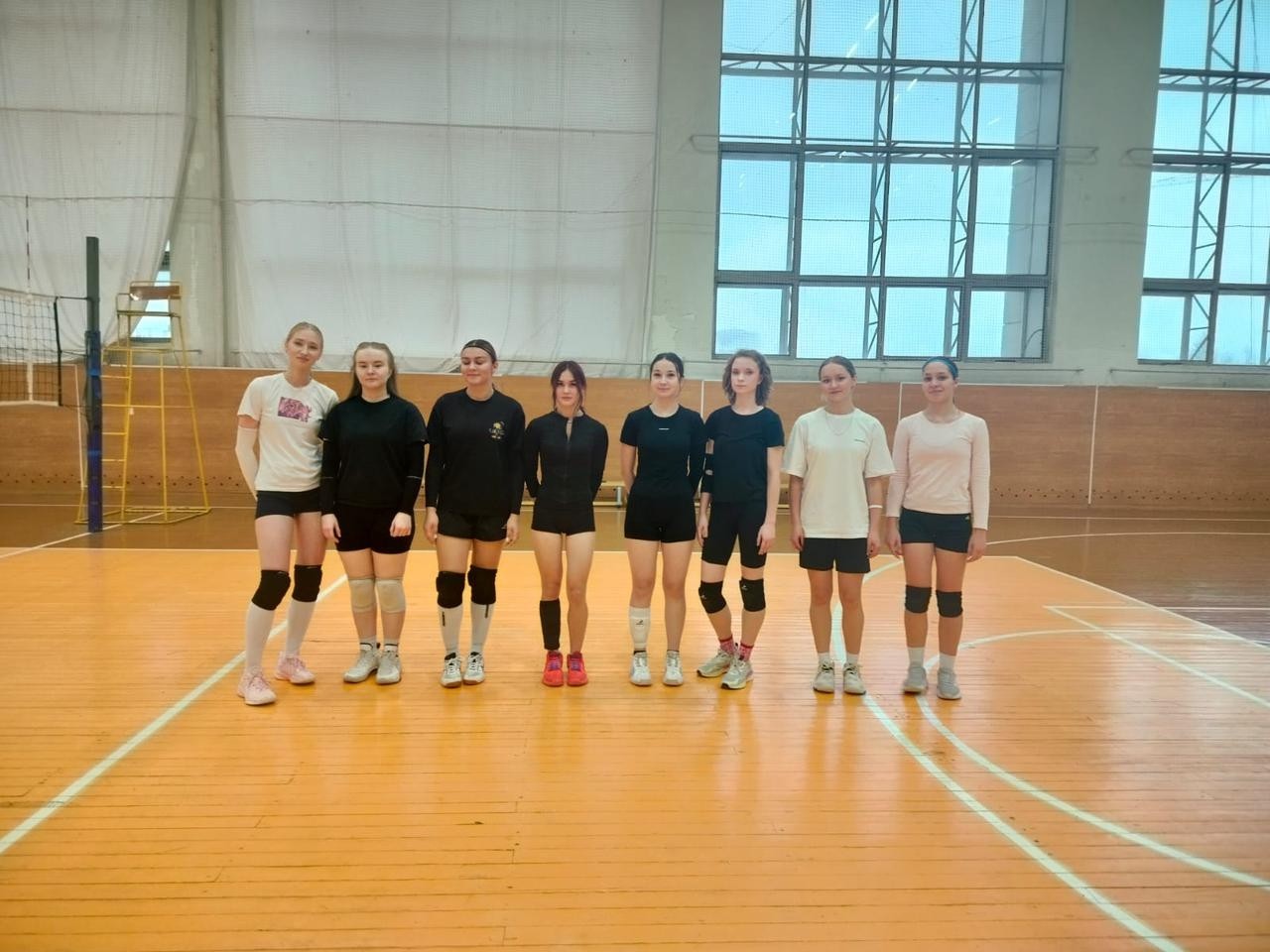 Уверенная победа наших волейболисток! Уверенная победа наших волейболисток!