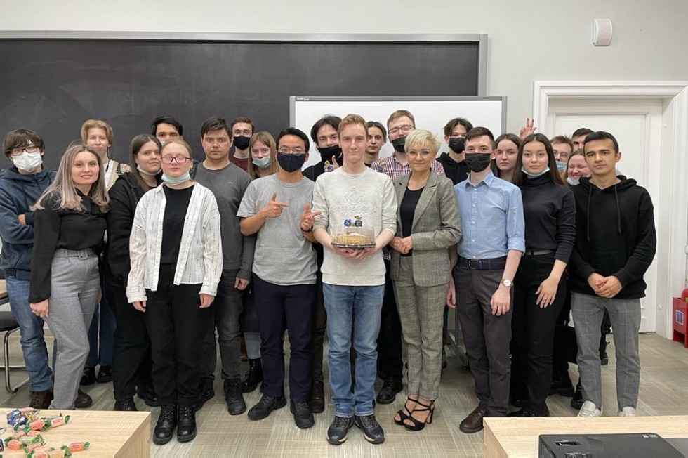 Студенты направления 'Прикладная информатика' Елабужского института приняли участие в интерактивной командной игре 'Безопасный интернет' Студенты направления 'Прикладная информатика' Елабужского института приняли участие в интерактивной командной игре 'Безопасный интернет'