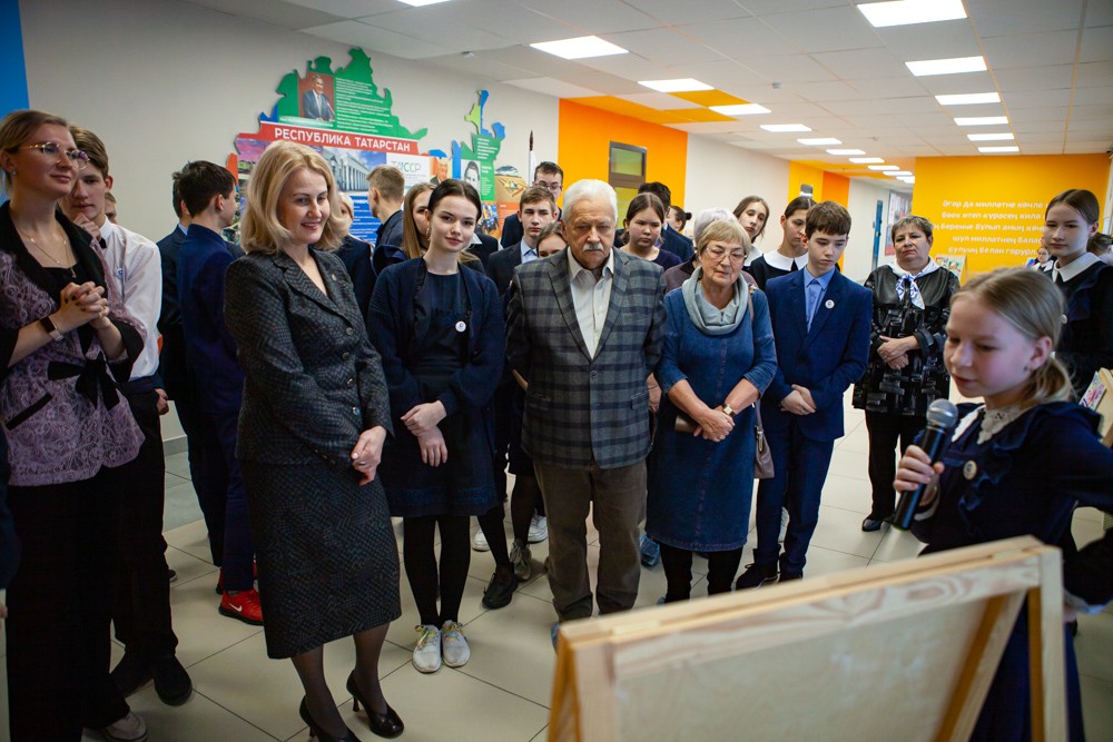 �������������� �������� � 125-����� ����������� ��������� ��� ��������� � 