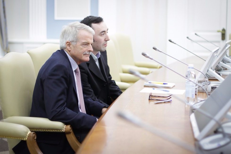 Chairman of NHS England Malcom Grant Visits Kazan University