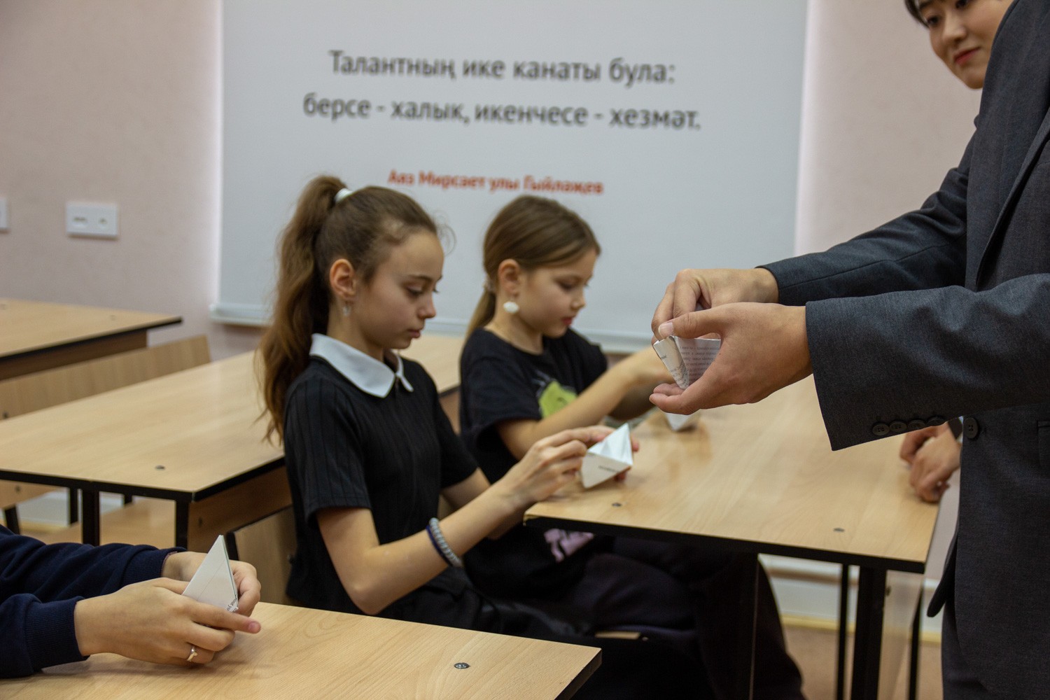 В Елабужском институте КФУ продолжил свою работу Детский университет В Елабужском институте КФУ продолжил свою работу Детский университет