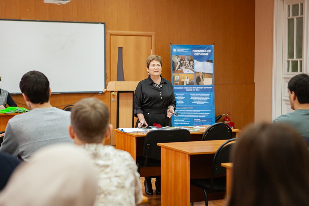 Студентам Елабужского института рассказали о правах потребителей Студентам Елабужского института рассказали о правах потребителей