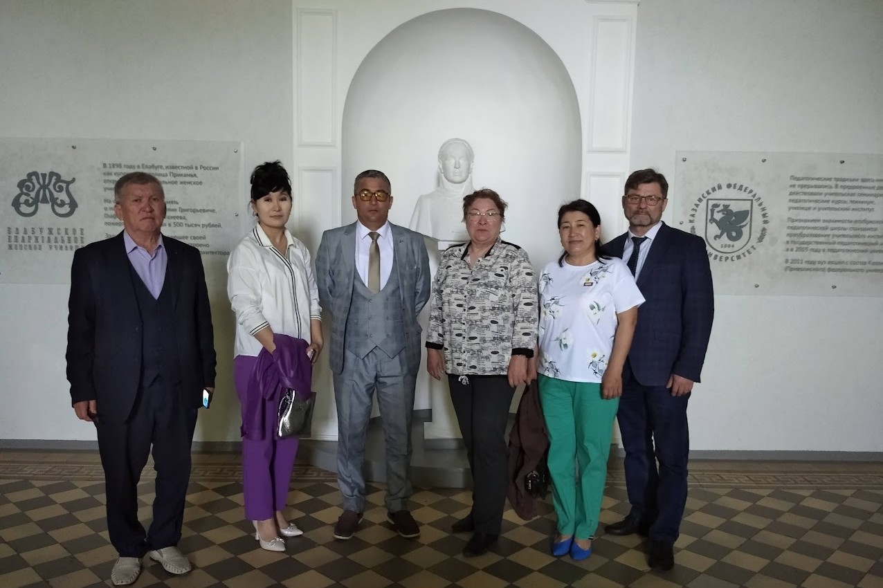 Преподаватели кафедры физики приняли участие в работе курсов повышения квалификации, организованных для преподавателей Кыргызско-Узбекского Международного университета им. Б. Сыдыкова Преподаватели кафедры физики приняли участие в работе курсов повышения квалификации, организованных для преподавателей Кыргызско-Узбекского Международного университета им. Б. Сыдыкова