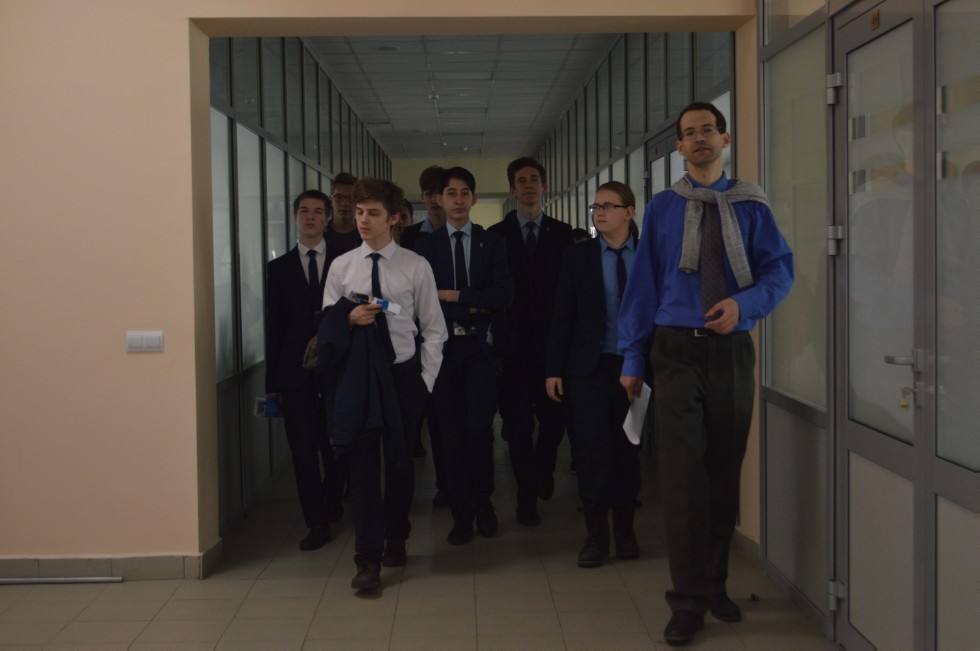 ����� ��������� ���� ������������� 