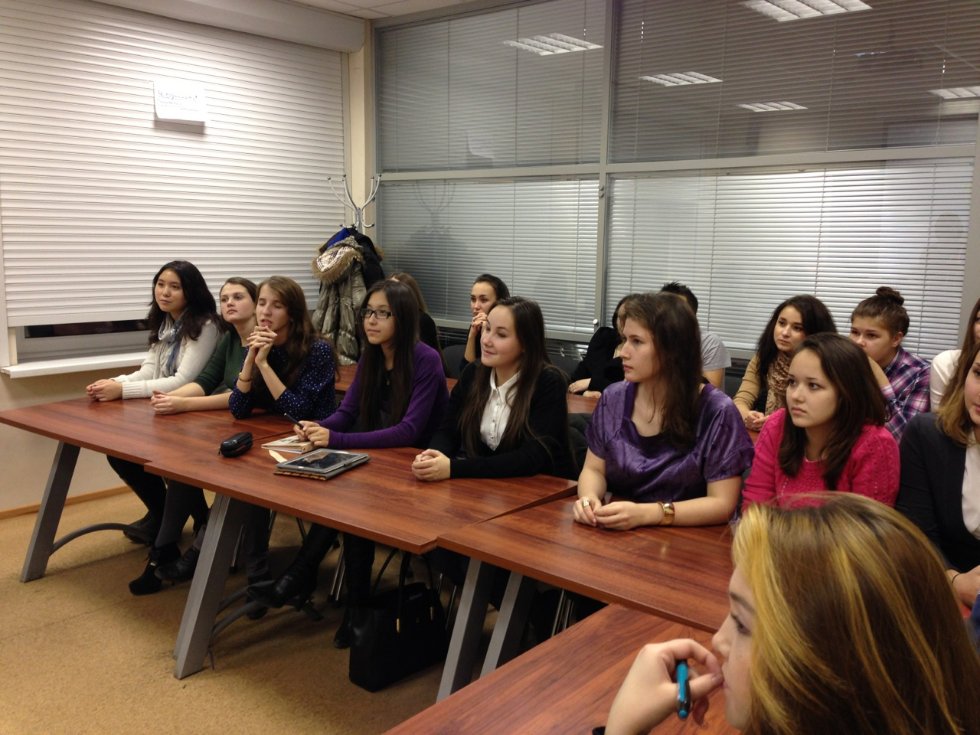 ������ ��������� 'ENGLISH SPEAKING CLUB'