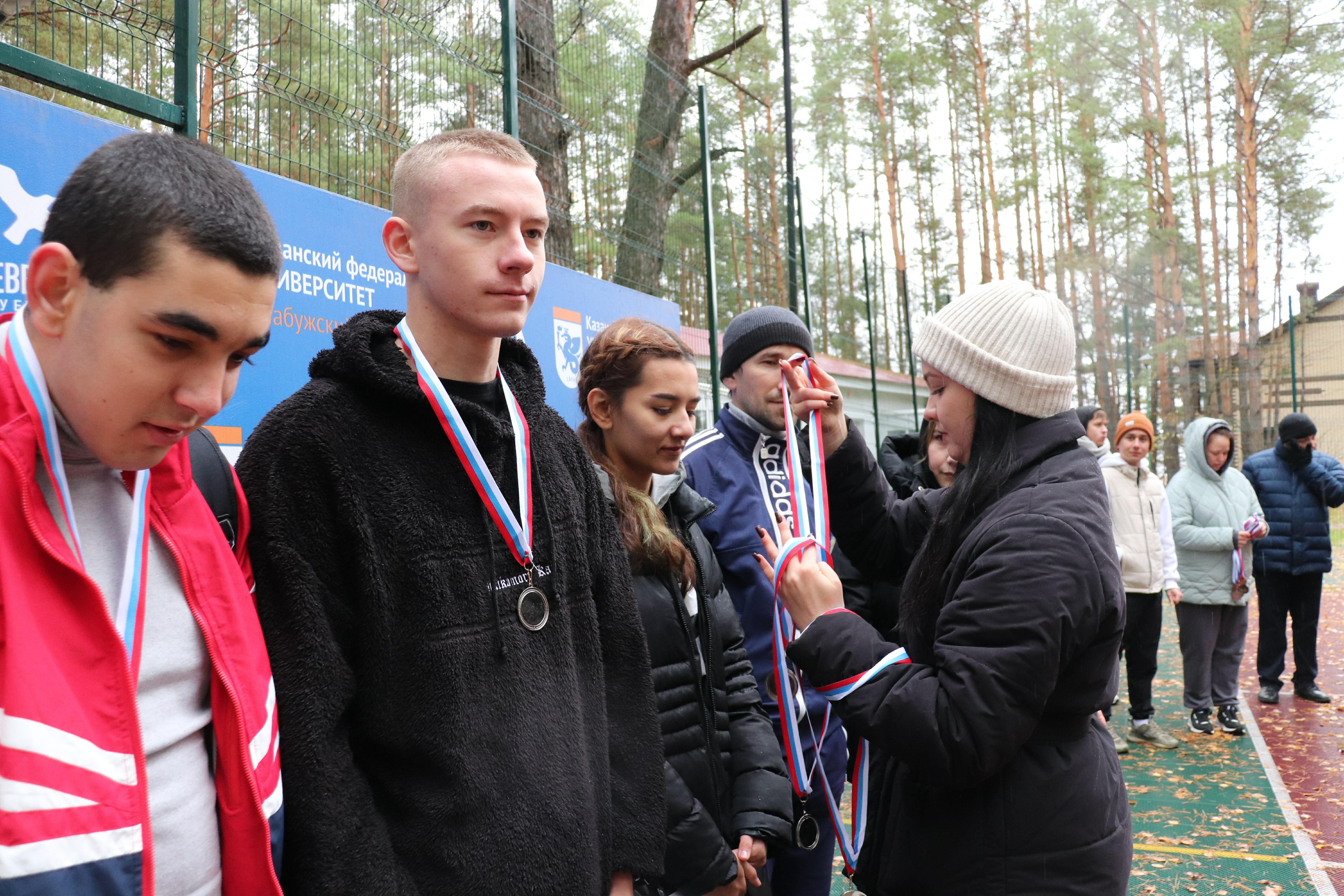 В Юбилейный забег: 220 метров к победе В Юбилейный забег: 220 метров к победе