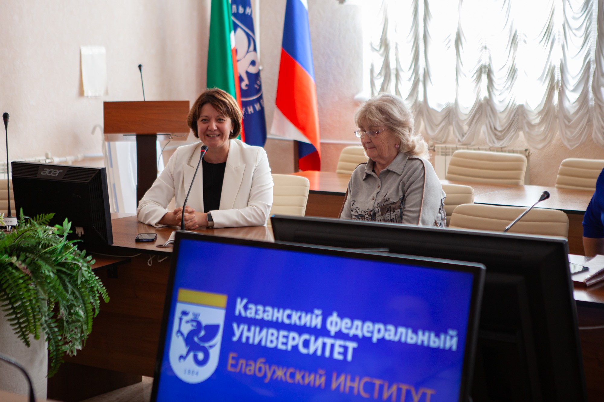 Университетская школа делится опытом с ТГУ Университетская школа делится опытом с ТГУ