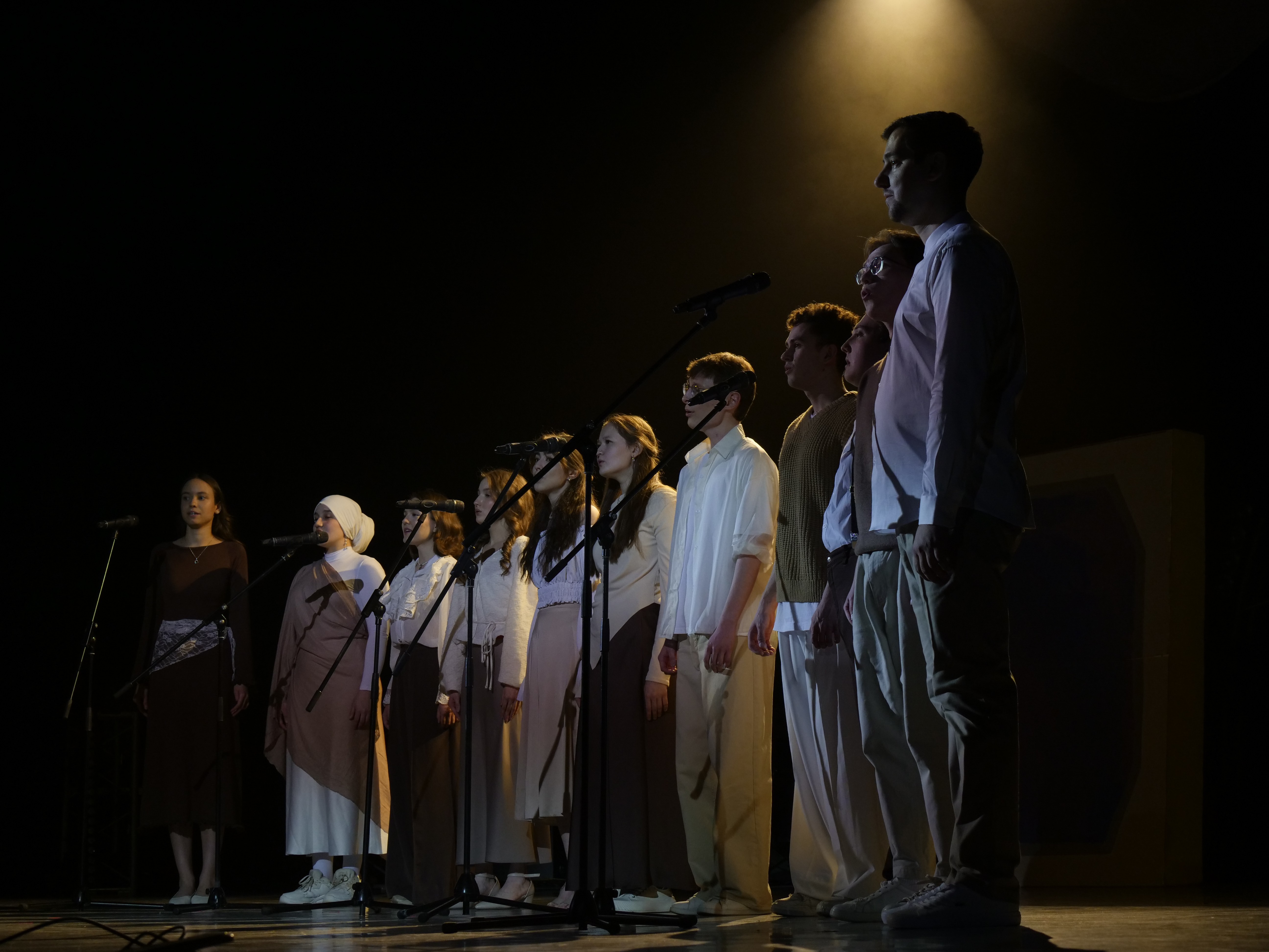 Алиса в космической стране Алиса в космической стране