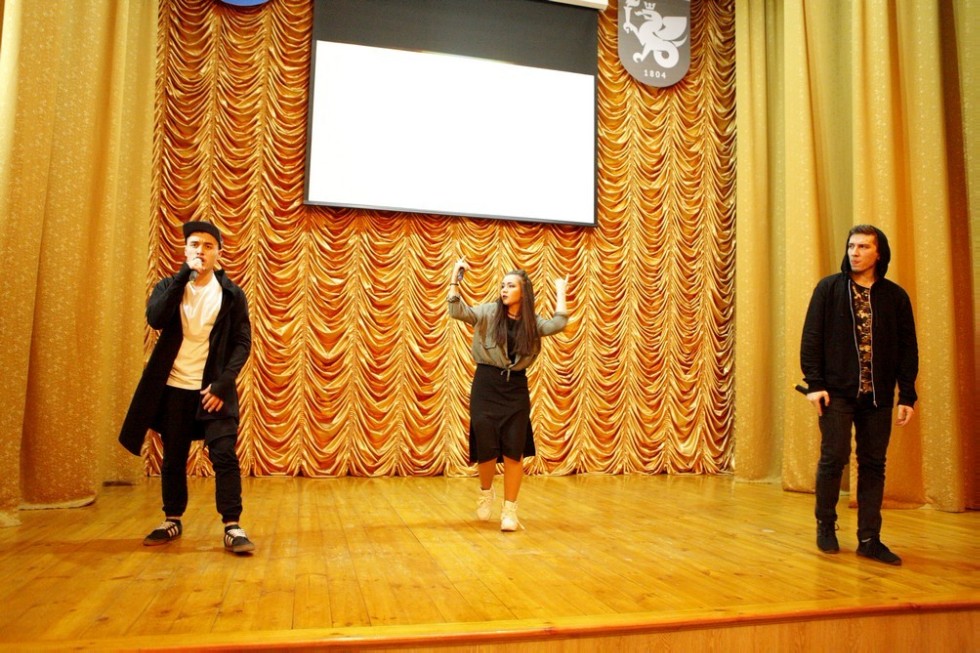 Студвесна: юный граф Толстой, футбал и приключения юриста Студвесна: юный граф Толстой, футбал и приключения юриста