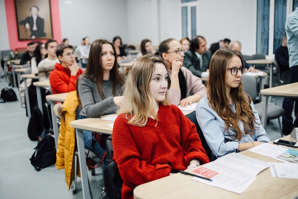 В ИМО прошла очередная встреча с бакалаврами старших курсов В ИМО прошла очередная встреча с бакалаврами старших курсов