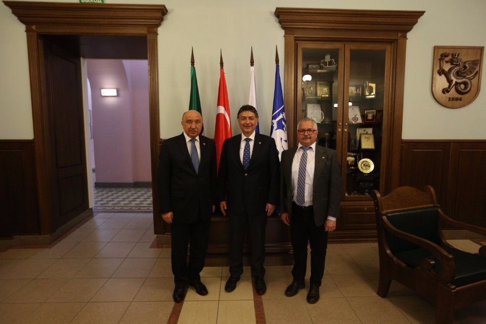 Rector Ilshat Gafurov Met with Rector of Bosphorus University Mehmed Ozkan