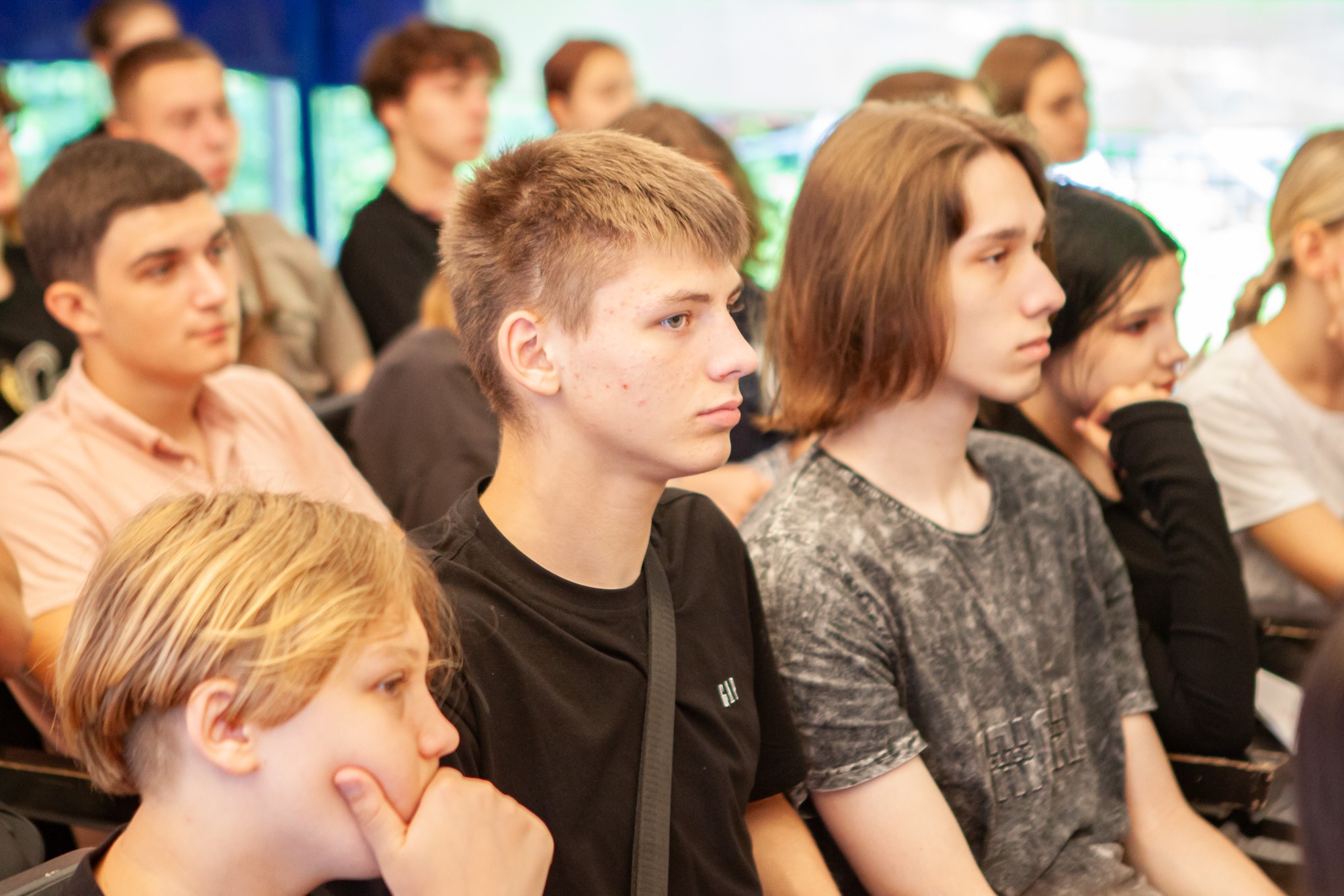 В 'Буревестнике' прошли просветительские лекции от общества 'Знание' В 'Буревестнике' прошли просветительские лекции от общества 'Знание'