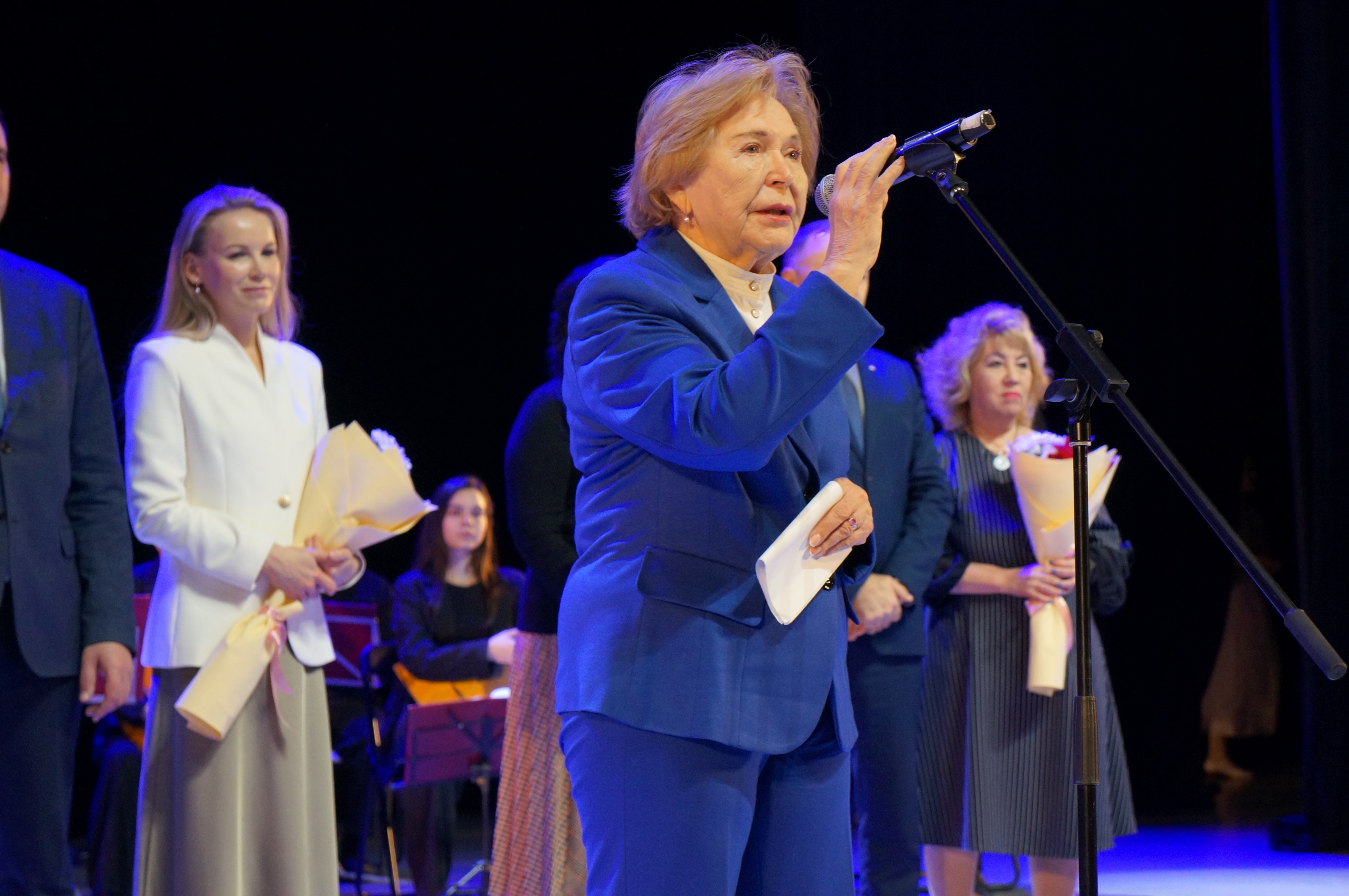 ���������� �����������, ��������� � ������� ������ � ��� ���� '����������� ��������' ,����������� �������� �������� ���