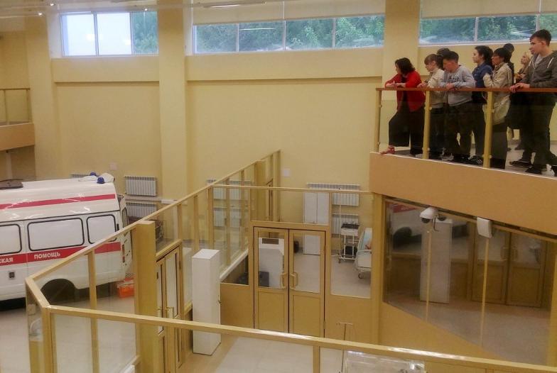 КФУ открыл свои двери для школьников, мечтающих связать жизнь с медициной КФУ открыл свои двери для школьников, мечтающих связать жизнь с медициной