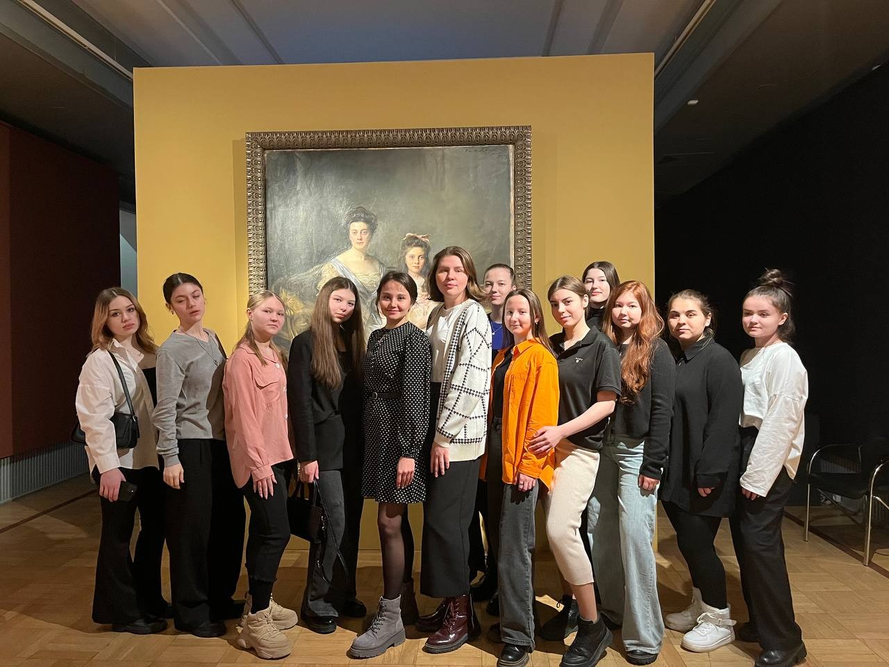 Первокурсники кафедры дошкольного образования посетили выставку 'Прекрасная эпоха. Европейское искусство рубежа XIX?XX вв.' Первокурсники кафедры дошкольного образования посетили выставку 'Прекрасная эпоха. Европейское искусство рубежа XIX?XX вв.'