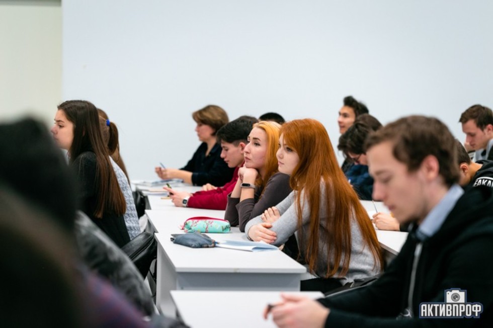 Представитель австрийского института в Набережночелнинском институте КФУ Представитель австрийского института в Набережночелнинском институте КФУ