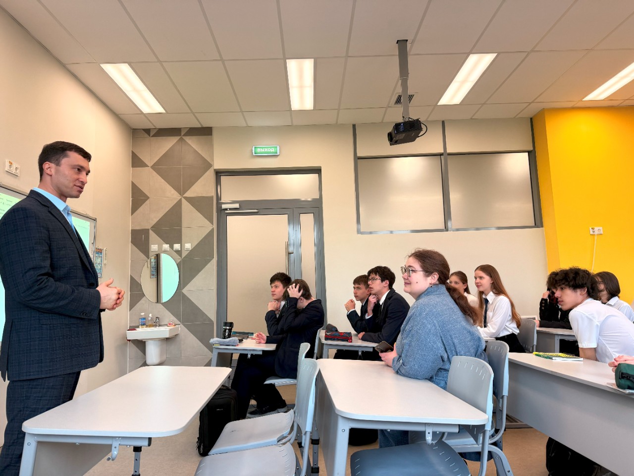 ������������������ ������� �� ����������� �. ������