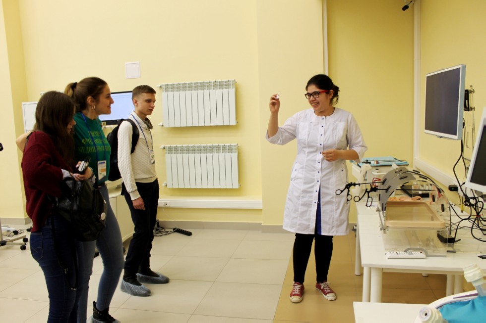 В КФУ провели медицинские квесты для лучших абитуриентов региона В КФУ провели медицинские квесты для лучших абитуриентов региона