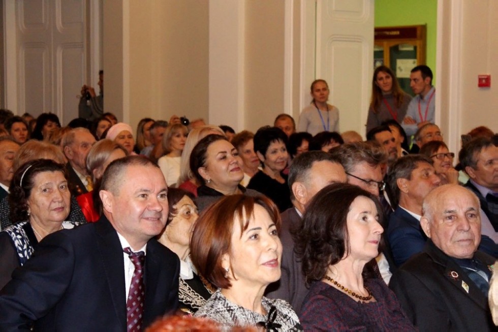 �� ������������� ����������� � ���������� ��������� ��� �������� 100-����� �����