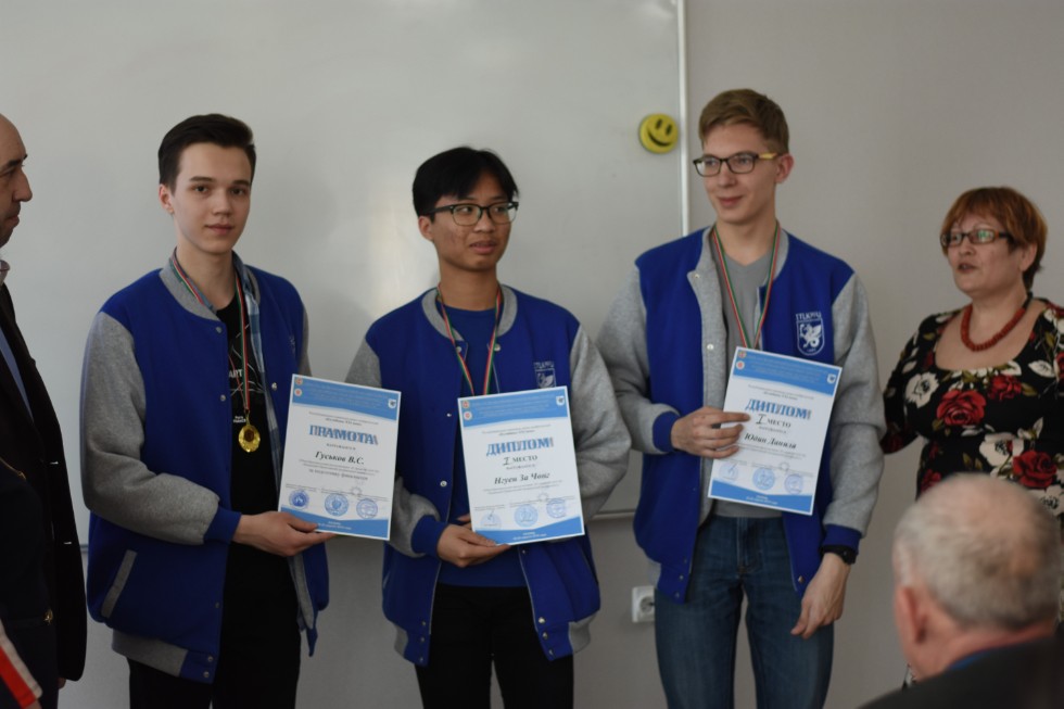 ����� ��������� ���� ������������� 