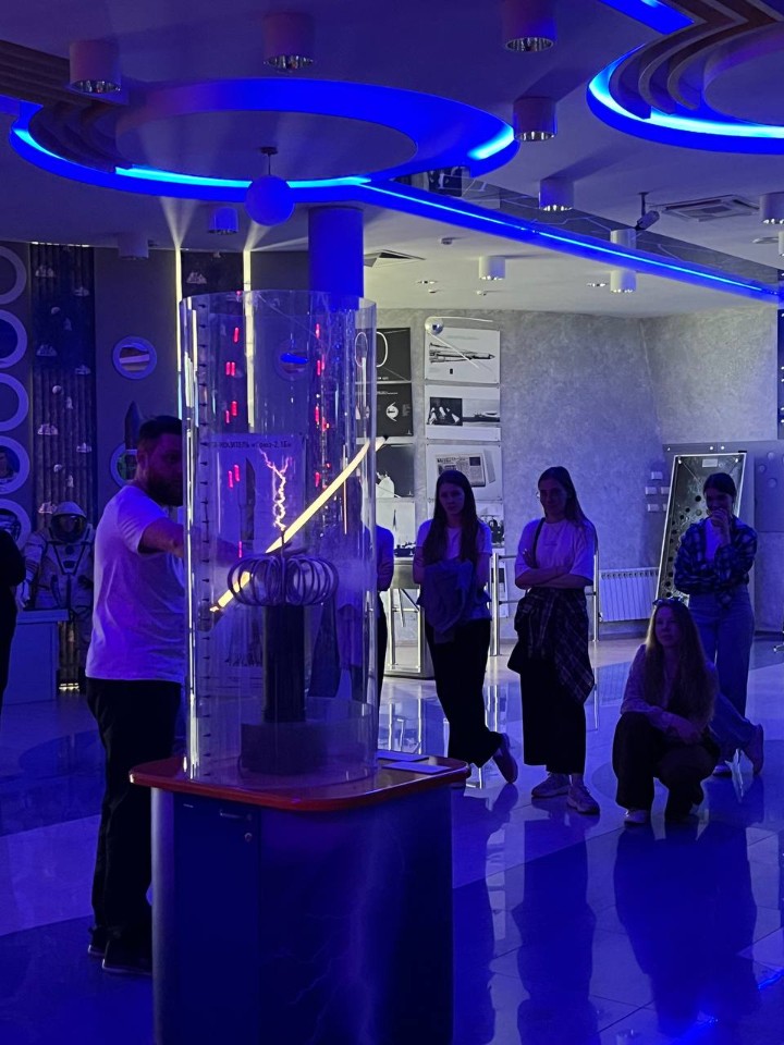 Экскурсия в Планетарий астрономической обсерватории имени В.П. Энгельгардта Экскурсия в Планетарий астрономической обсерватории имени В.П. Энгельгардта